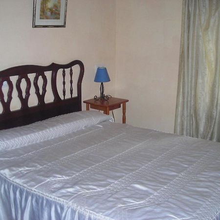 Pension Aguilas Seville Room photo